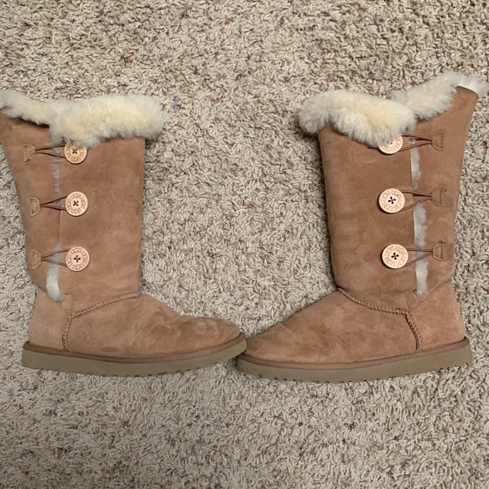 Bailey Button triplet II UGGS!